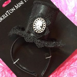 Mini goth skeleton top hat w head band